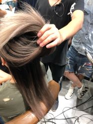 -Miracle集简美发沙龙