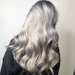 点击看大图 -天下皇剪新潇洒美容美发