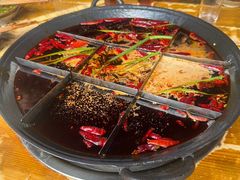 -正南齊北重庆老火锅(光华村直营店)