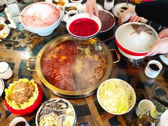-小天鹅火锅·一线江景洪鼎旗舰店(洪崖洞店)