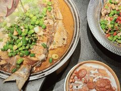 -辣尚瘾·烤鱼·新川菜(牡丹园直营店)