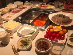 -海底捞火锅鲜切牛肉主题店(长寿路店)