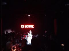 -TZ House音乐现场(茅台店)