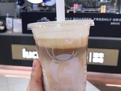 海盐芝士厚乳拿铁-瑞幸咖啡(SM广场店)