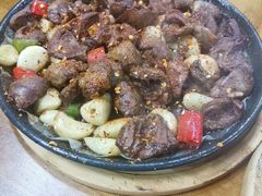 -老东镇啤酒屋海鲜加工·蒸汽海鲜·海鲜烧烤(台东店)