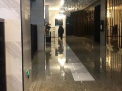 -上海虹桥西郊假日酒店