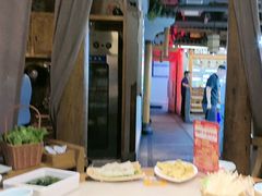 -巴渝瓦肆重庆鲜火锅(宝龙环湖店)