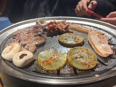 -明洞阿姨·韩式酱蟹烤肉·创意料理(三元桥店)