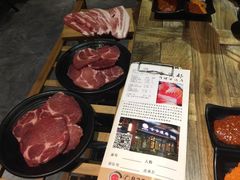 -哈哈碳都·牛肋条无限自助烤肉(台江万达店)