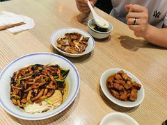 肉丝葱油拌面-君东记本帮面馆(天钥桥路店)