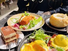 手撕牛肉班尼迪-the rug 飞毯 (朝阳公园店)
