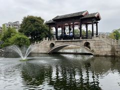 -梁园