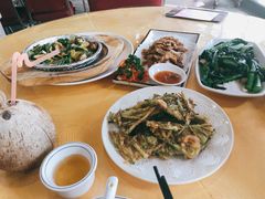 大鹏炸猪肉-鹏城人家海鲜酒家·23年老字号(较场尾店)