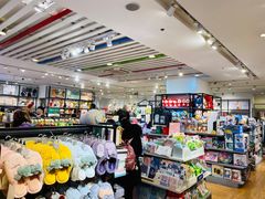 -三福时尚(三峡广场华夏银座店)