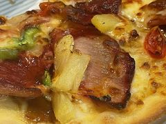 黄金六两松板肉比萨-必胜客(上海新南方商城PH店)