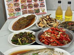 -丹水桥地锅鱼·翘嘴鲌·地方特色全鱼宴(丹江口大坝店)