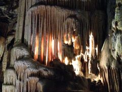 -波斯托伊纳溶洞