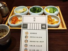 -银米·云南传统过桥米线(双廊黑金冠店)