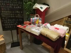 -新华里咖啡书吧(新华书店小寨店)