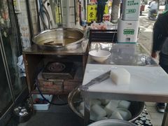 -何老二卤汁凉粉