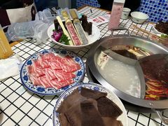 -山悦里 山野·鲜火锅(罗斯福广场店)