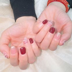 -七彩虹美甲美睫 半永久