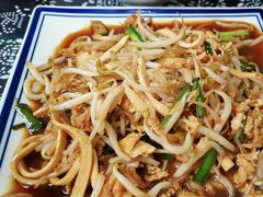 -八两八金·莱芜特色炒鸡(市南漳浦路店)