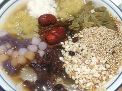 -佬土鹅肠火锅(中建大观店)