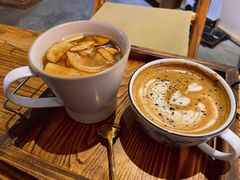老板娘自制苹果肉桂茶-春庄咖啡SpringHues(钟楼小区店)