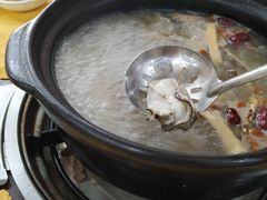 -濠轩阁特色生蚝火锅(水湾路店)