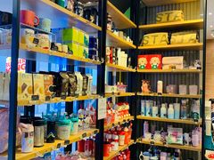 零售区-星巴克(北京复兴路店)