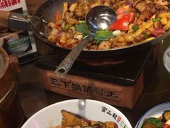 -富正毅三下锅·湘西韵味(天门山索道店)