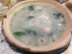 枸杞猪润肉丸粥-强记鸡粥美食