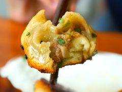 生煎-老字号眼镜子煎包汤包店