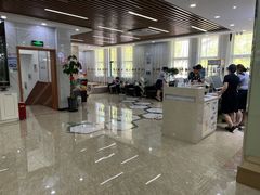 -茂菊口腔连锁(浦东南路店)