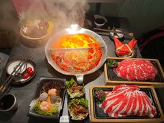 -湊湊火锅·茶憩(杭州湖滨银泰in77店)