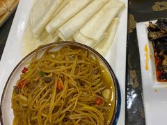 -乡村馕坑肉·烧烤·新疆菜·本地人更爱吃(阿勒泰首店)