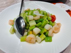 -品悦酒店(三林古镇店)