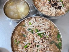 -正宗杨记普洱酸醋米线(总店)
