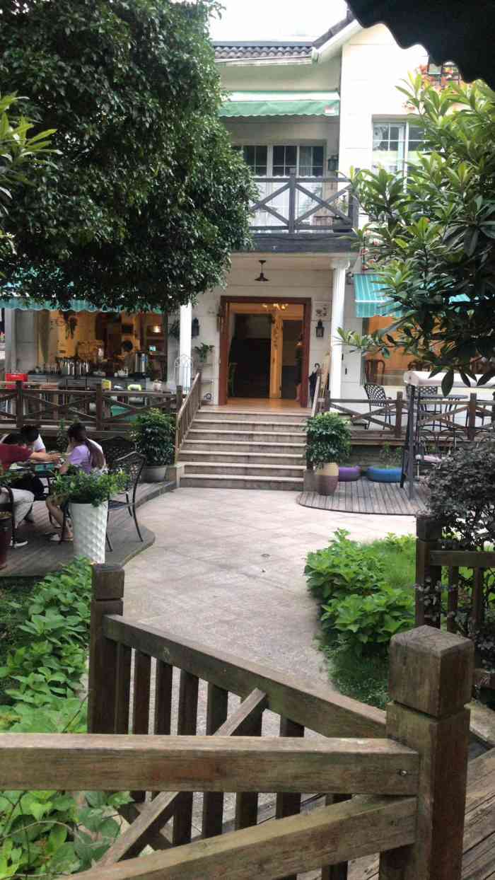 云栖小筑-"菜很可口,新鲜.点了炒丝瓜,一个简单的蔬."-大众点评移动版