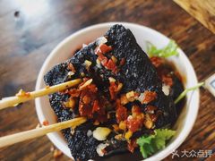 -黑色经典臭豆腐·湖南特产(潇湘文化店)