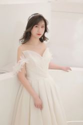 -艾米丽婚纱礼服