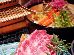 -山川小町·极番烧肉(新地假日广场店)