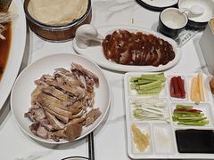 -梅利汴京烤鸭•开封豫菜地标店(东大街店)