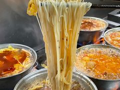 -铁锅哥米线
