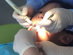 -岳辰齿科(浦东长泰店)