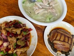 -茅屋大酒店