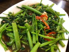 -Dang restaurant (patong phuket)