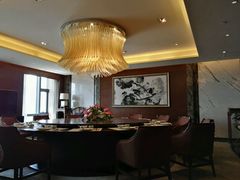 -景月阁空中食府(希尔顿酒店)