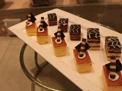 诱人的点心-昆明南亚风情园豪生大酒店-泰式国际海鲜自助餐厅